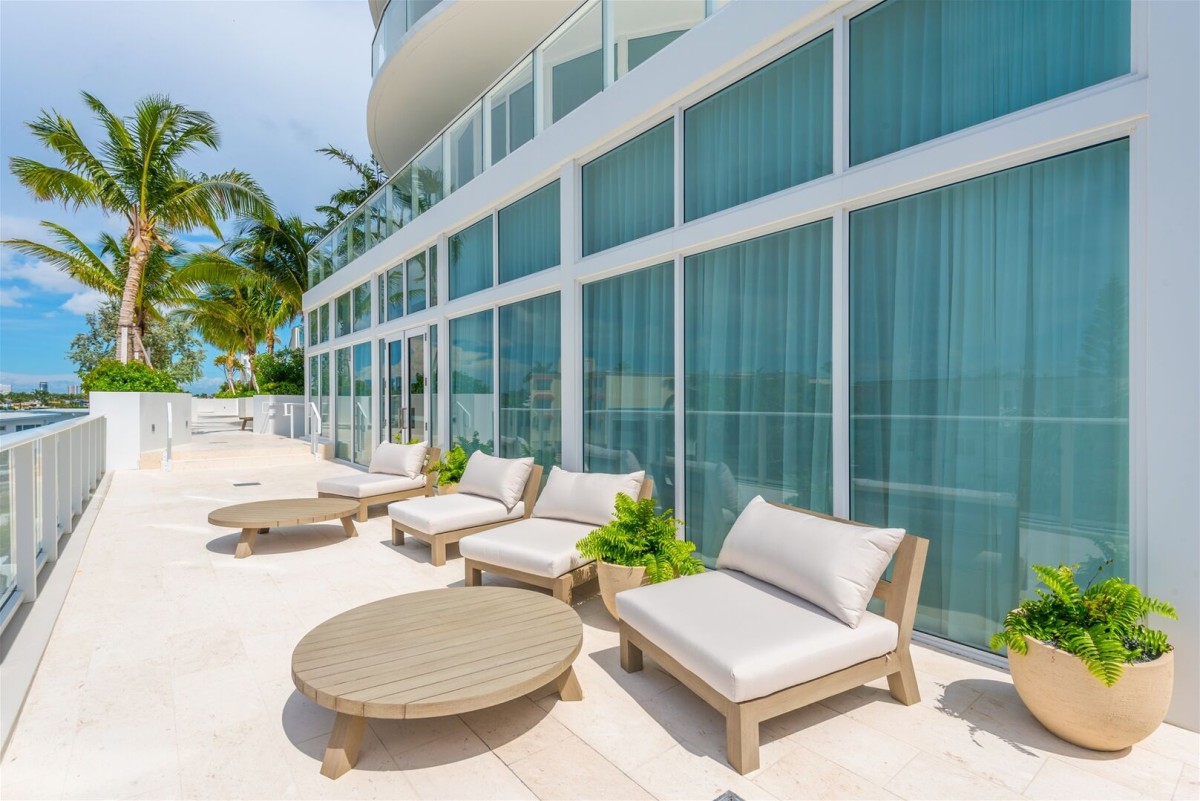 FTL Tiffany Mauve 703 | Fort Lauderdale, FL | Newman Hospitality