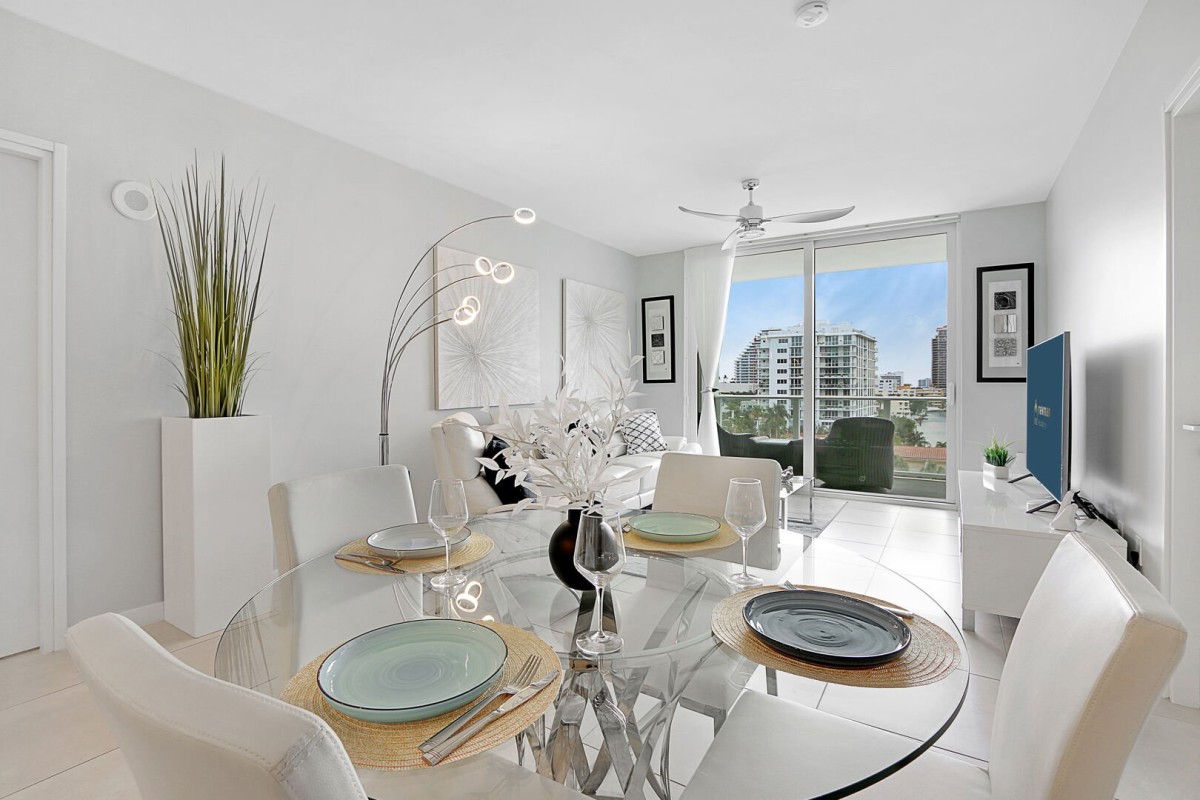 FTL Tiffany Mauve 703 | Fort Lauderdale, FL | Newman Hospitality