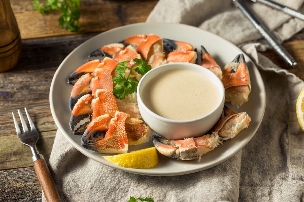 fresh stone crab platter